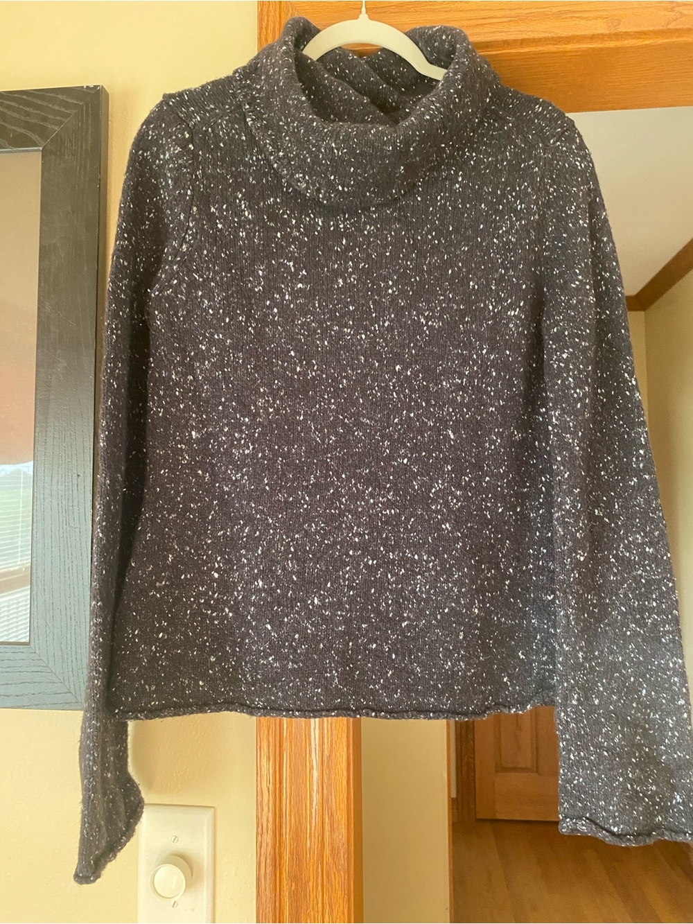 Express Speckled Charcoal Turtleneck Sweater size L